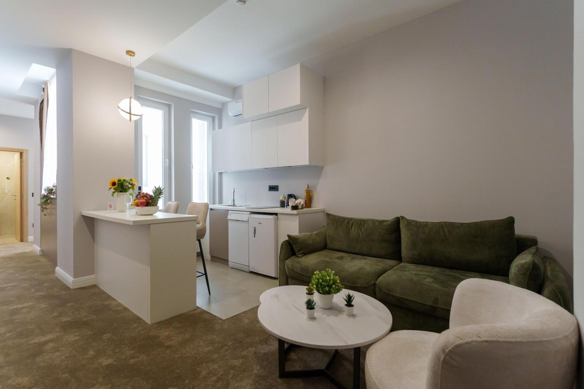 Move In Aparthotel