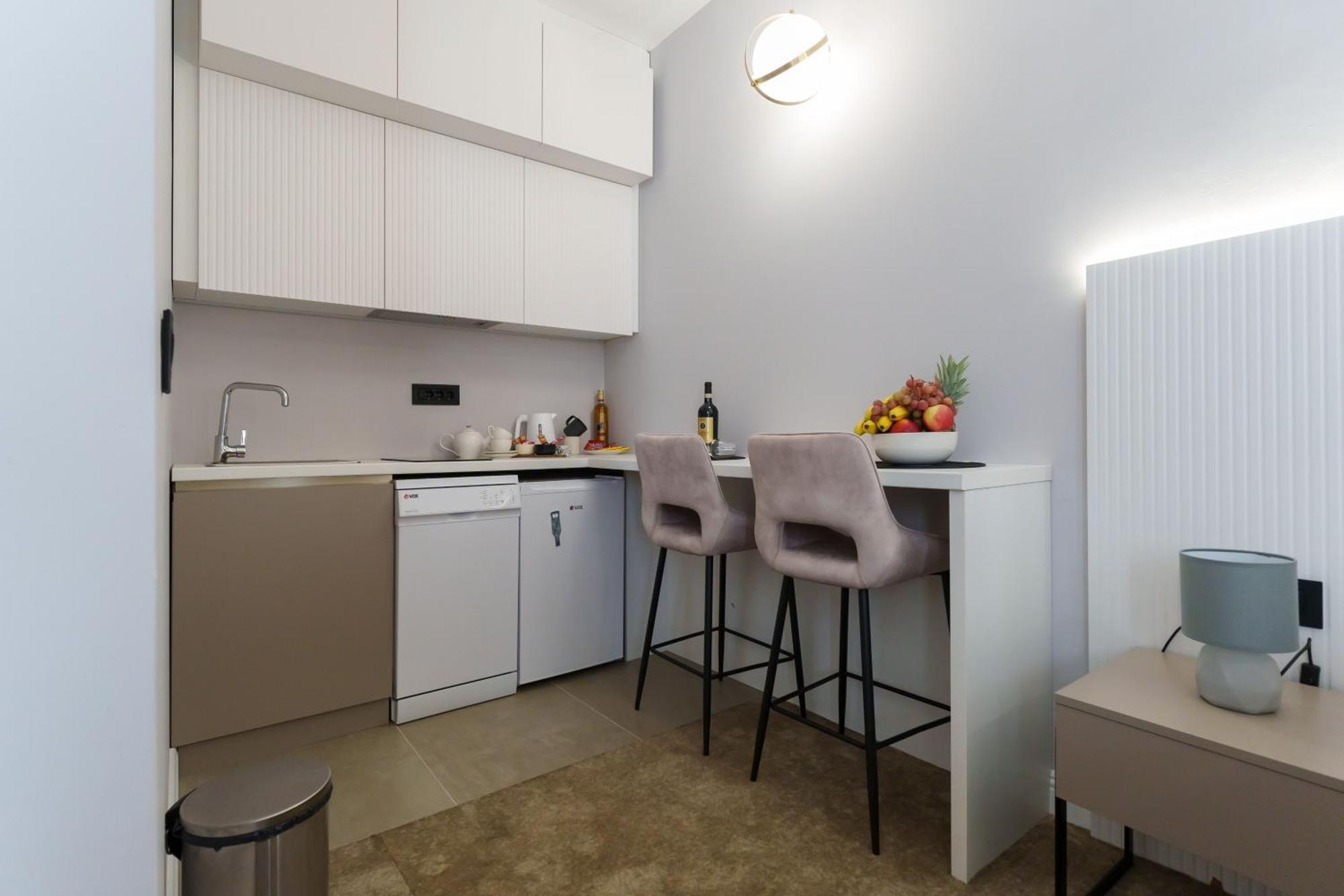 Move In Aparthotel 4*