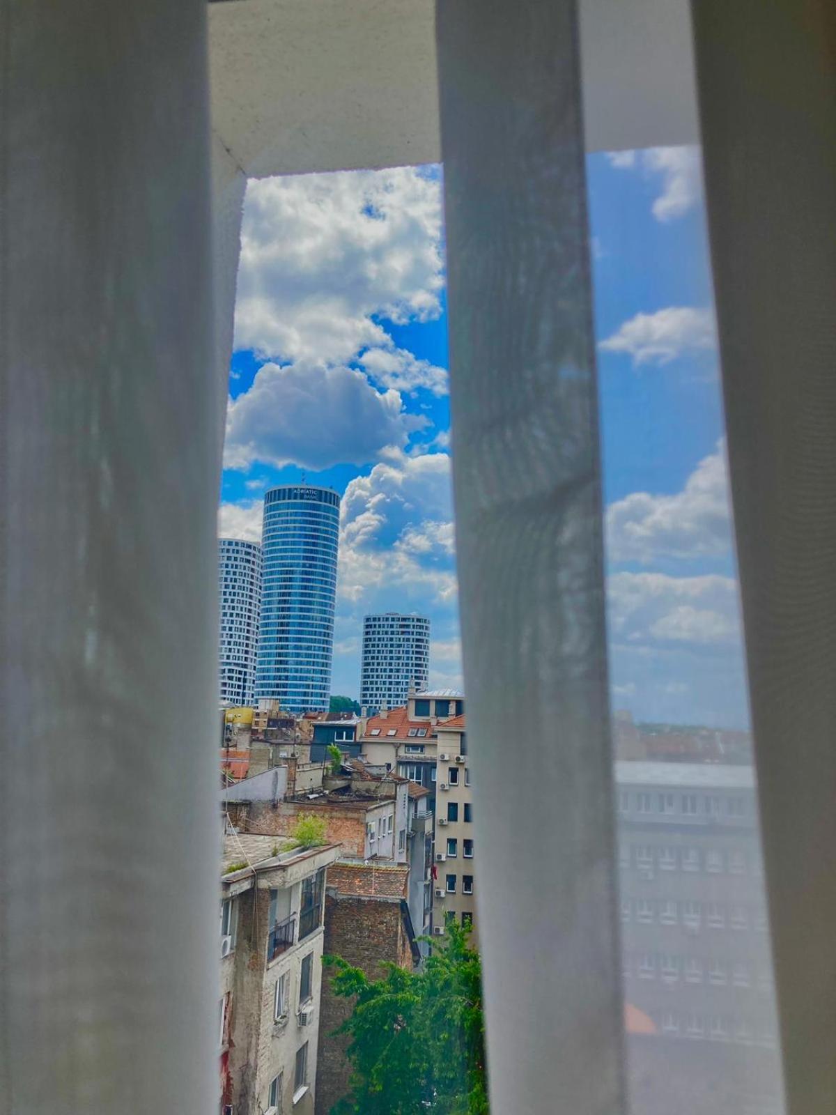 Move In Белград